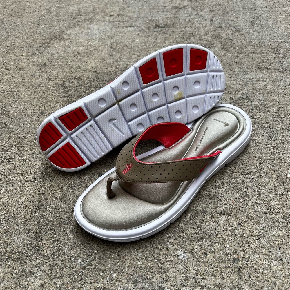 WMNS NIKE COMFORT THONG LIGHT PINK MAGENTA MEDIUM TAN GREY WHITES CORAL FOOTBED - Picture 8 of 14